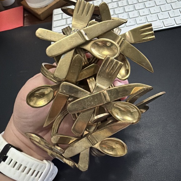 Brass Unpolished Napkin Rings Lot of 8 Flatware Design
